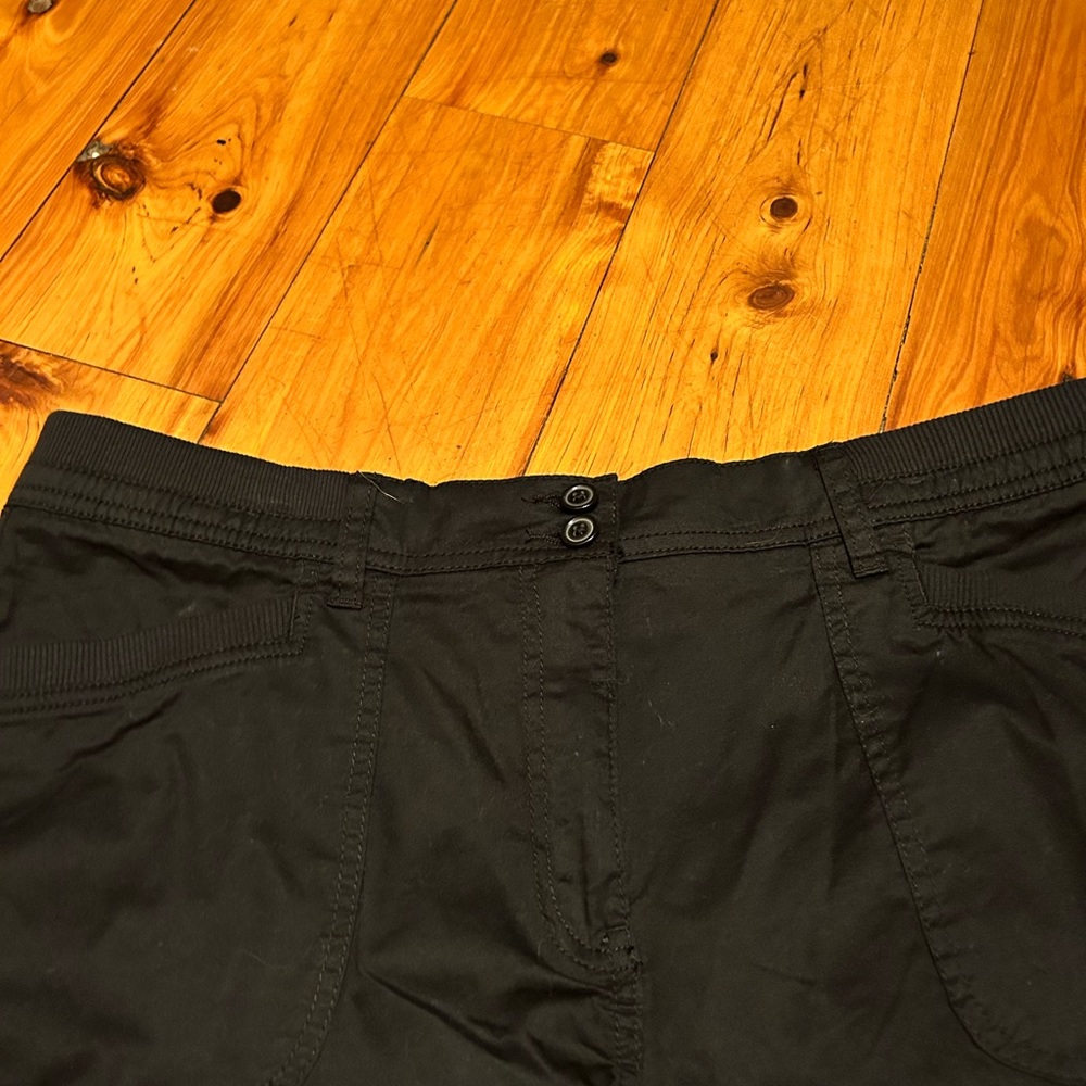 Women’s Shorts by Kim Rogers 🍎 - Picture 4 of 6